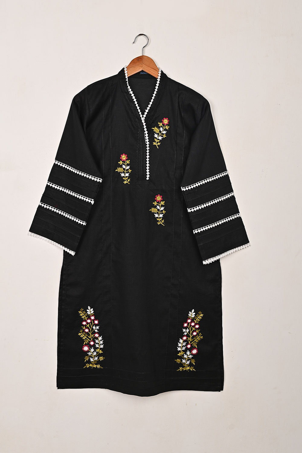 Groove - Black - CAMBRIC EMBROIDERED KURTI