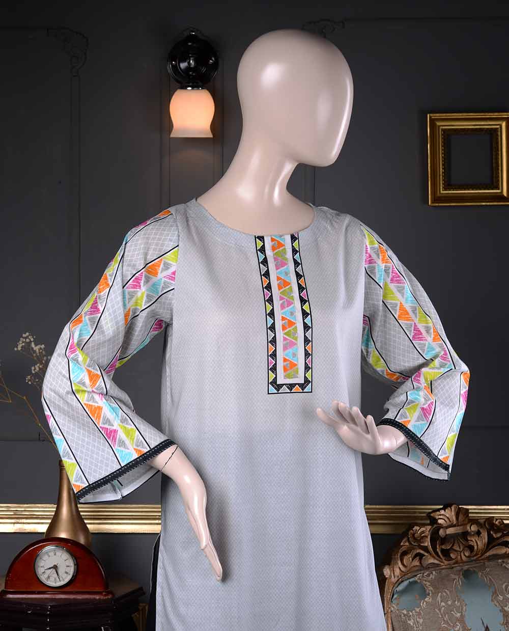 Lawn Printed & Embroidered Kurti (P-162-19) Digital Daaman