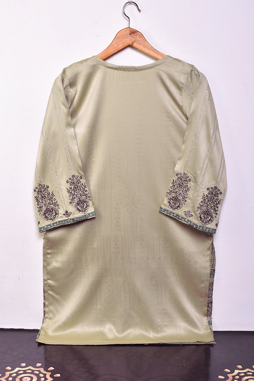 Silk Embroidered Kurti – Tomb (P-25-21-SilverGray)