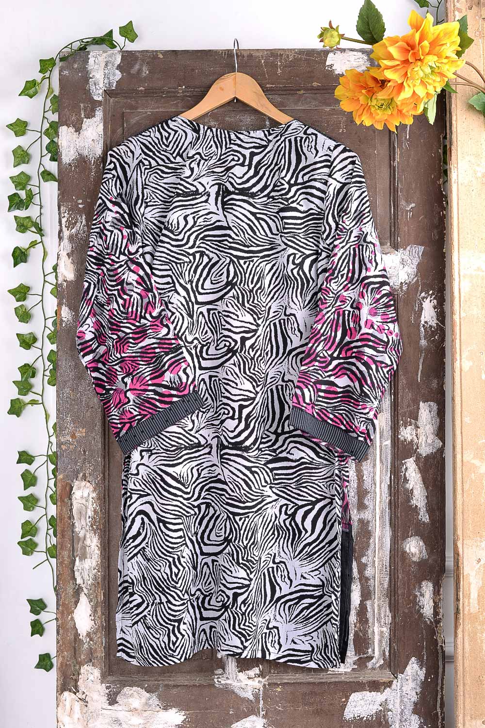 Viscose Printed Kurti - Zebra P-120-18-BLK